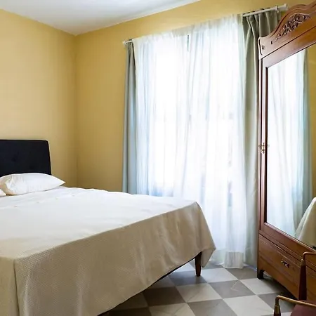 아파트 Merkezde Bahce Kullanimli Ayvalı