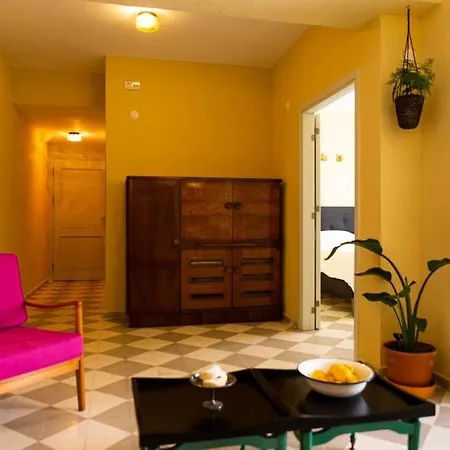 Ayvalık Merkezde Bahçe Kullanımlı Appartement Ayvalı