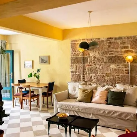 Appartement Ayvalık Merkezde Bahçe Kullanımlı Ayvalı